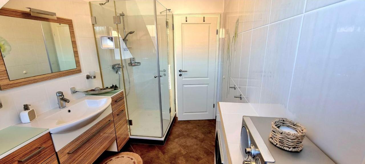 Appartement Lueneburg-melbeck, 105 Qm Mit Fernsicht, Ruhige Sackgasse, Wallbox, Fussbodenheizung *